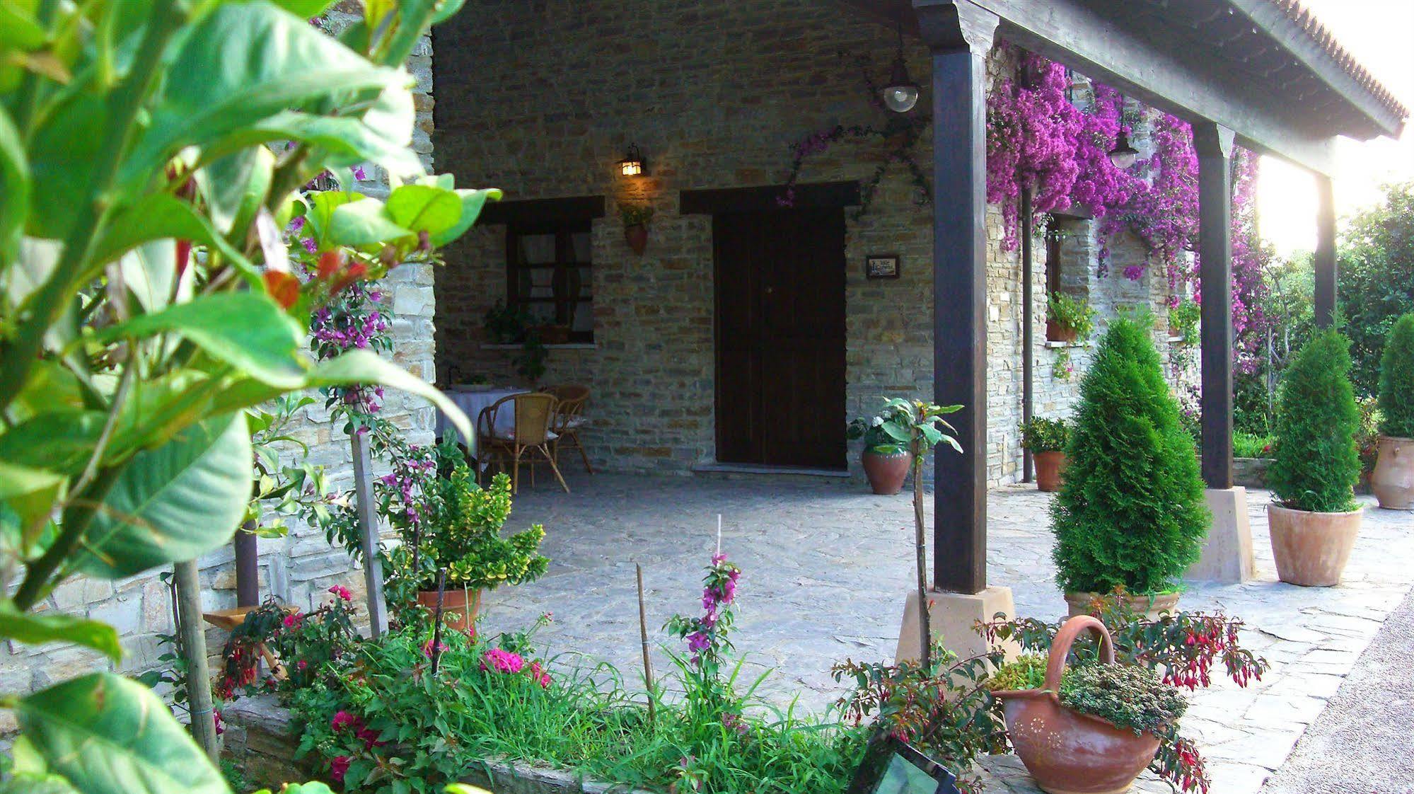 Hotel Rural Casona De Cefontes Eksteriør billede